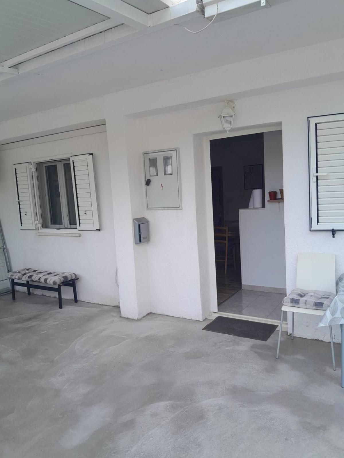 Apartman Miro 챠브타트 외부 사진
